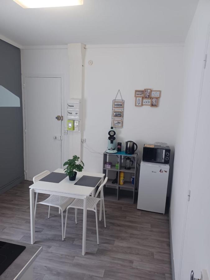 Le Carnot Proche Gare Et Iut Chez Adrien Apartment Saint-Quentin  Exterior foto