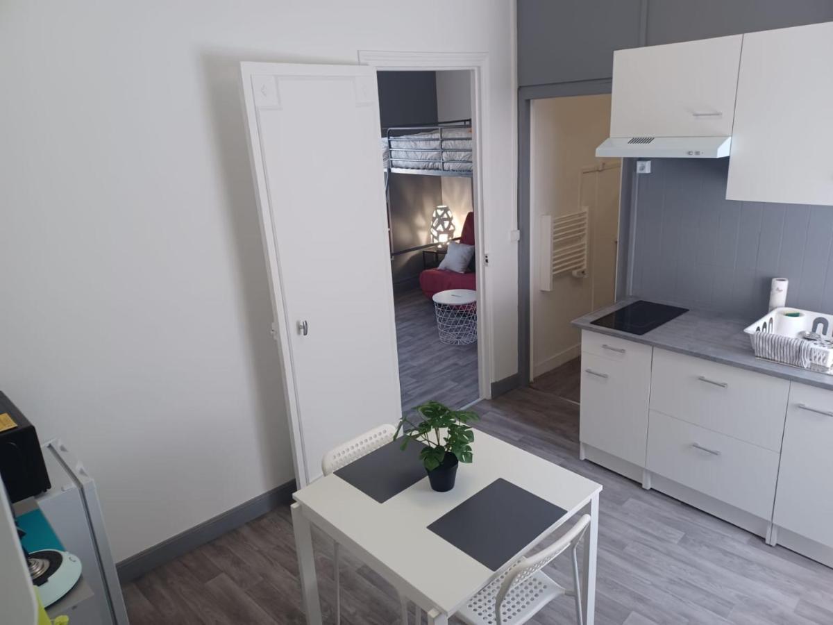 Le Carnot Proche Gare Et Iut Chez Adrien Apartment Saint-Quentin  Exterior foto